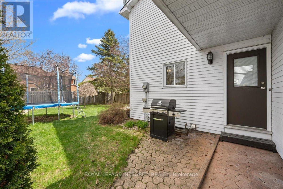 1122 St Germain Crescent, Ottawa, Ontario  K1C 2L8 - Photo 36 - X13127582
