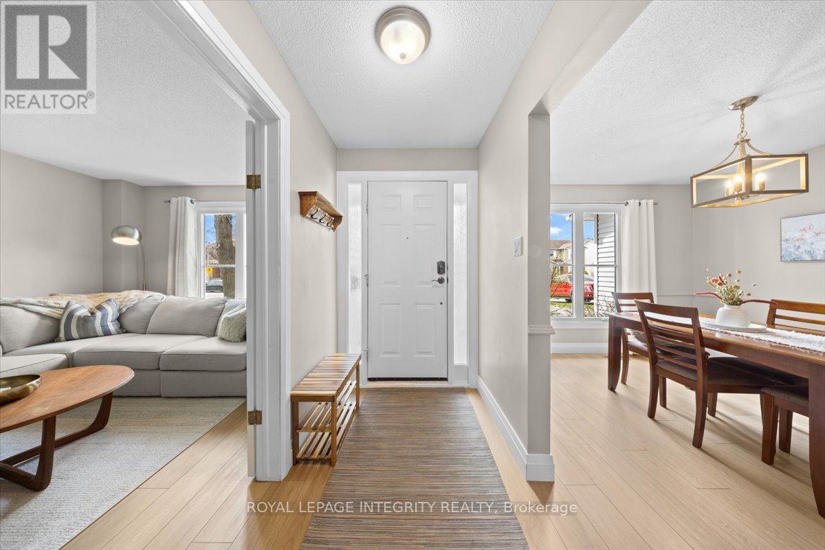 1122 St Germain Crescent, Ottawa, Ontario  K1C 2L8 - Photo 7 - X13127582