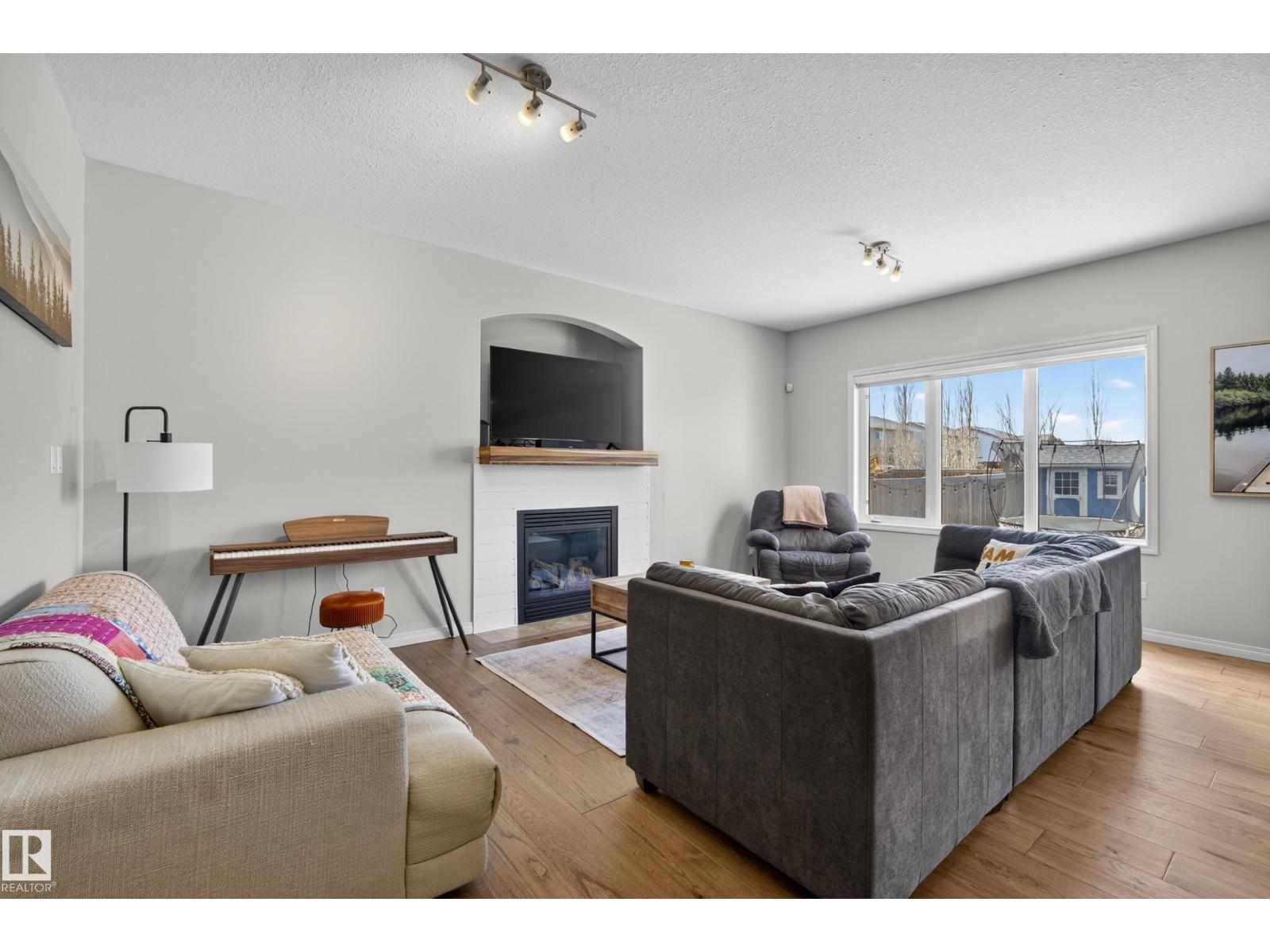 5708 42 St, Beaumont, Alberta  T4R 0C2 - Photo 13 - E4487625
