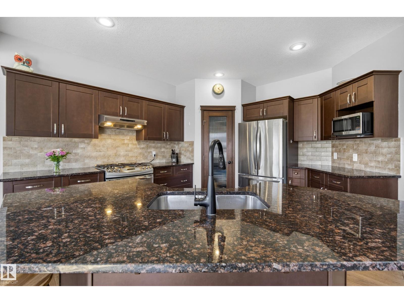 5708 42 St, Beaumont, Alberta  T4R 0C2 - Photo 10 - E4487625