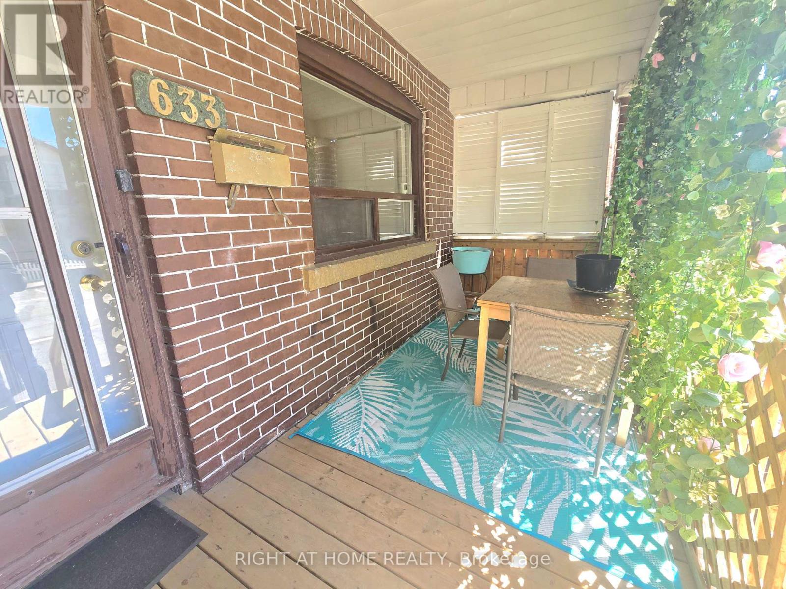 633 Greenwood Avenue, Toronto, Ontario  M4J 4B1 - Photo 21 - E13125860