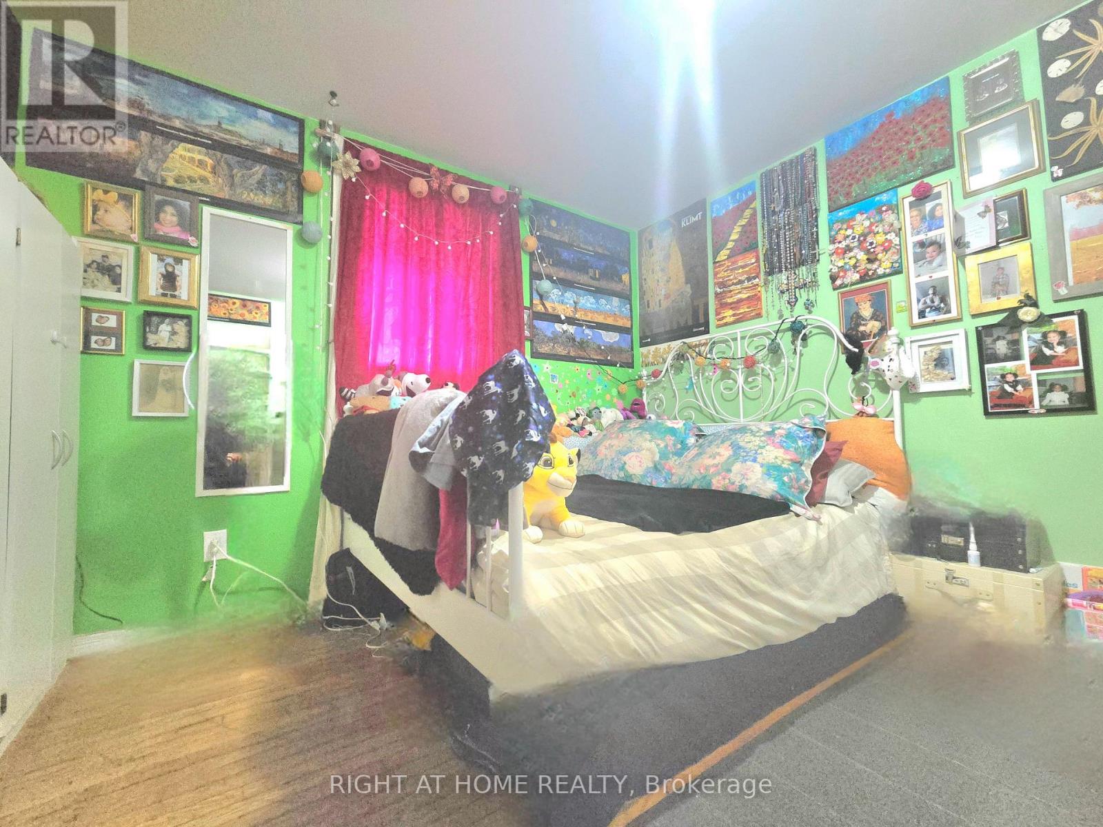 633 Greenwood Avenue, Toronto, Ontario  M4J 4B1 - Photo 9 - E13125860