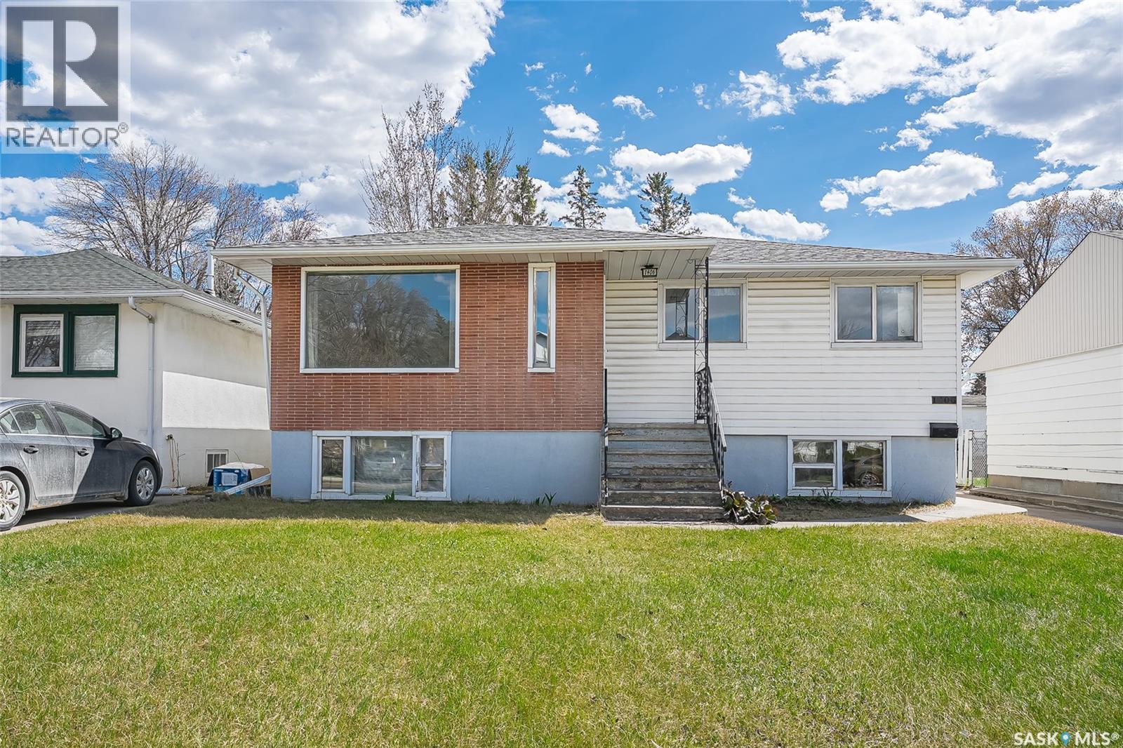1406 12th Street E, Saskatoon, Saskatchewan  S7H 0E8 - Photo 1 - SK035966