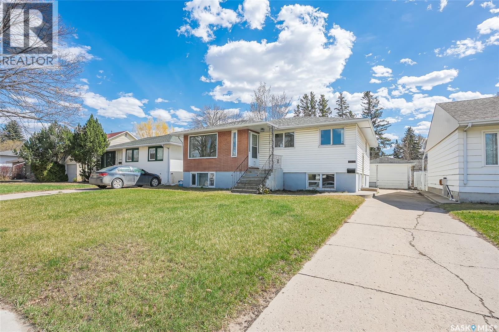 1406 12th Street E, Saskatoon, Saskatchewan  S7H 0E8 - Photo 5 - SK035966