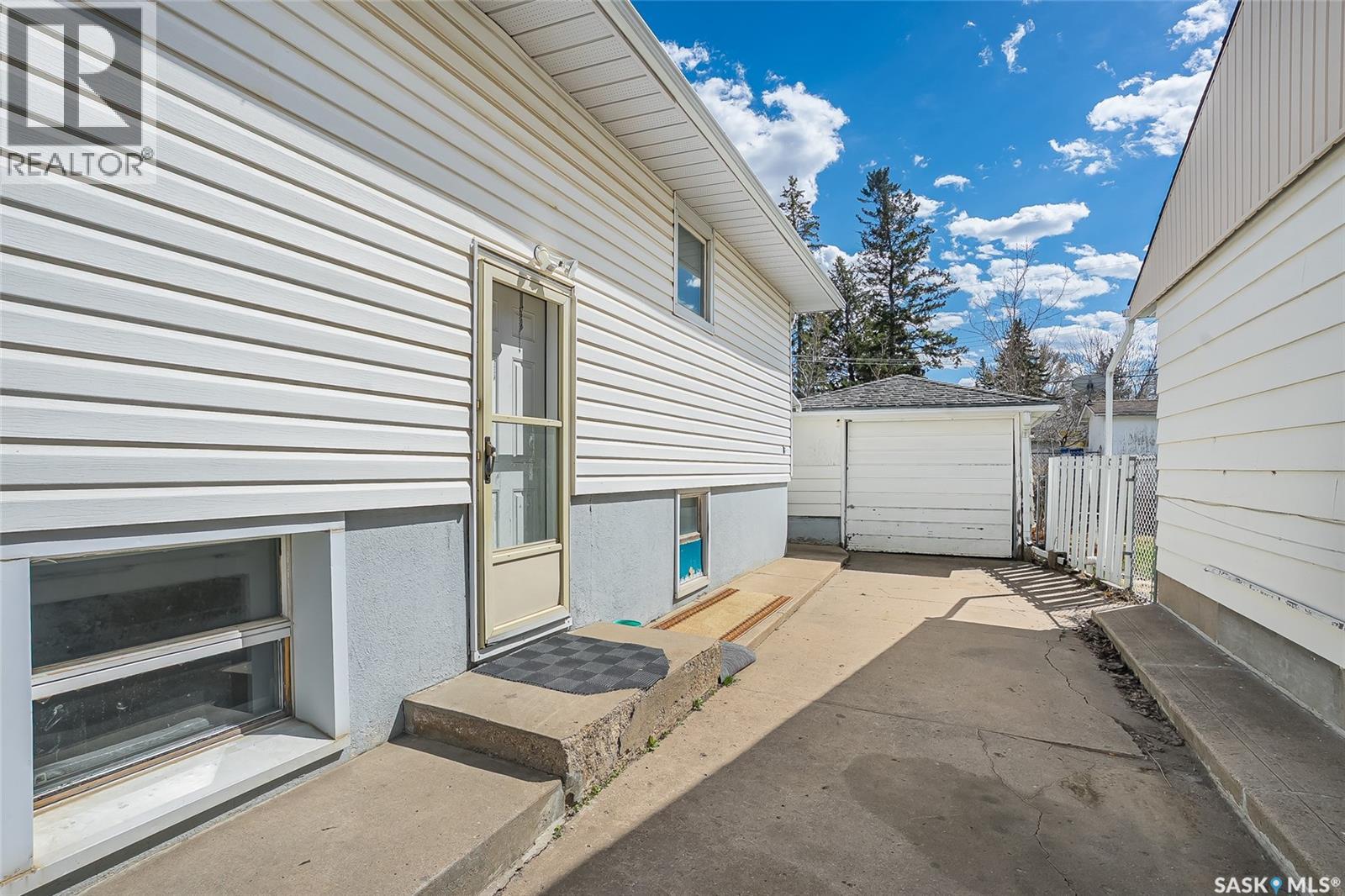 1406 12th Street E, Saskatoon, Saskatchewan  S7H 0E8 - Photo 6 - SK035966