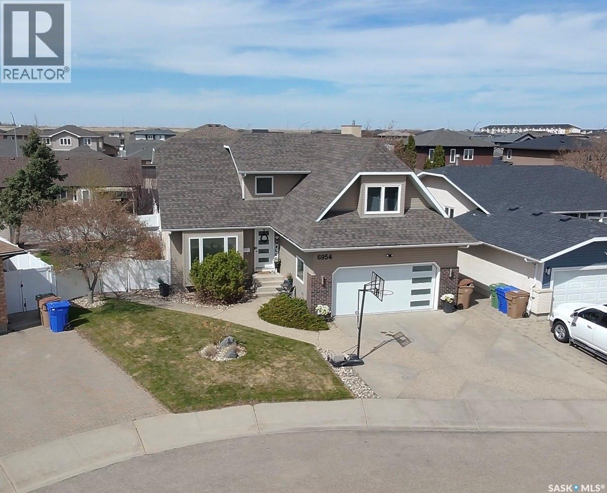 6954 Maple Brook Crescent, Regina, Saskatchewan  S4X 4J2 - Photo 3 - SK035952