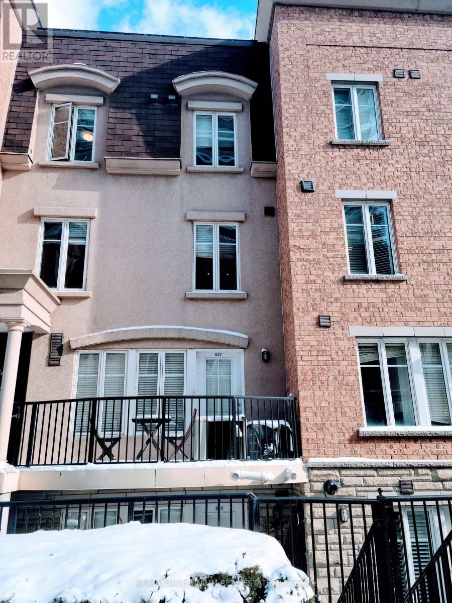 837 - 46 WESTERN BATTERY ROAD, Toronto, Ontario