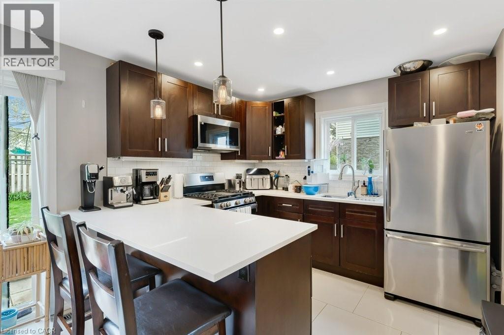 33 Meadow Woods Crescent, Kitchener, Ontario  N2N 1T3 - Photo 6 - 40830178
