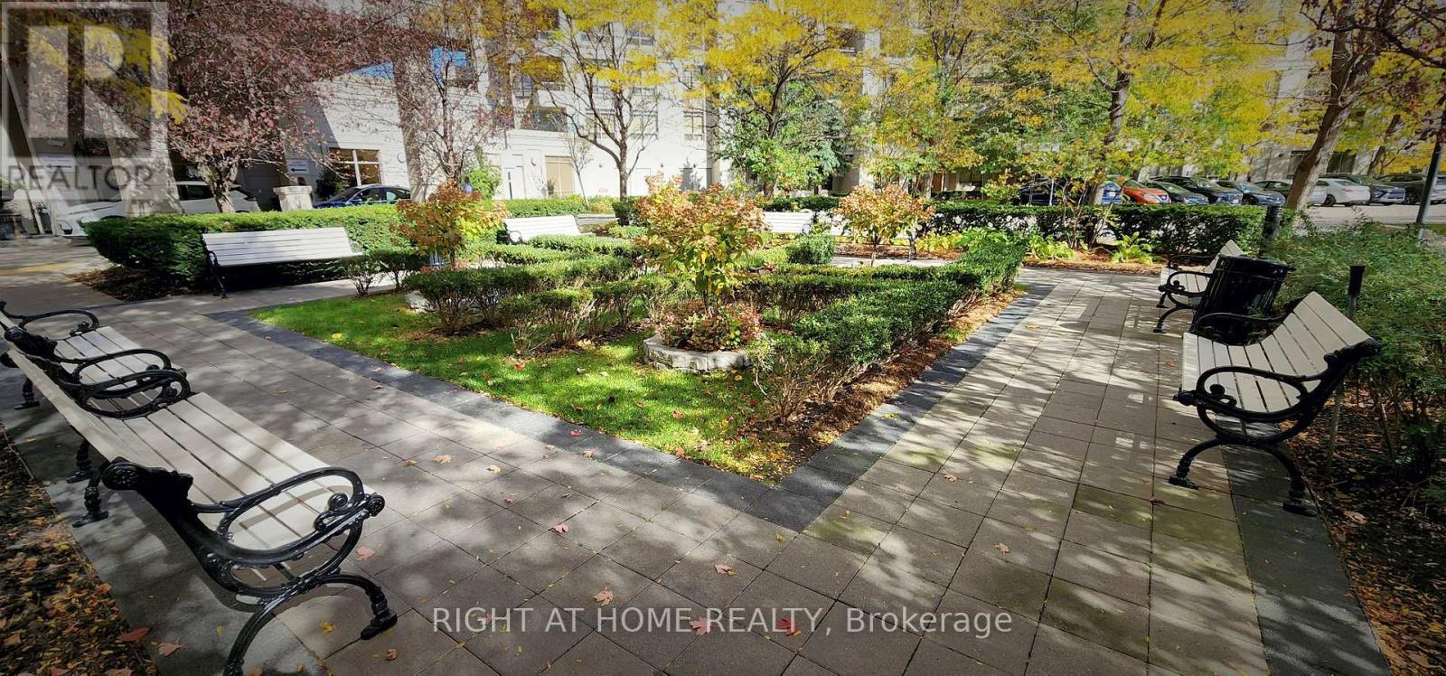 2422 - 700 Humberwood Boulevard, Toronto, Ontario  M9W 7J4 - Photo 24 - W13119986