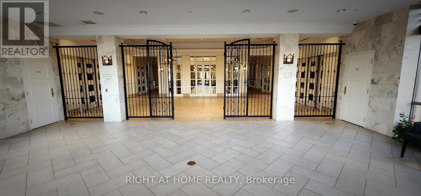 2422 - 700 Humberwood Boulevard, Toronto, Ontario  M9W 7J4 - Photo 34 - W13119986