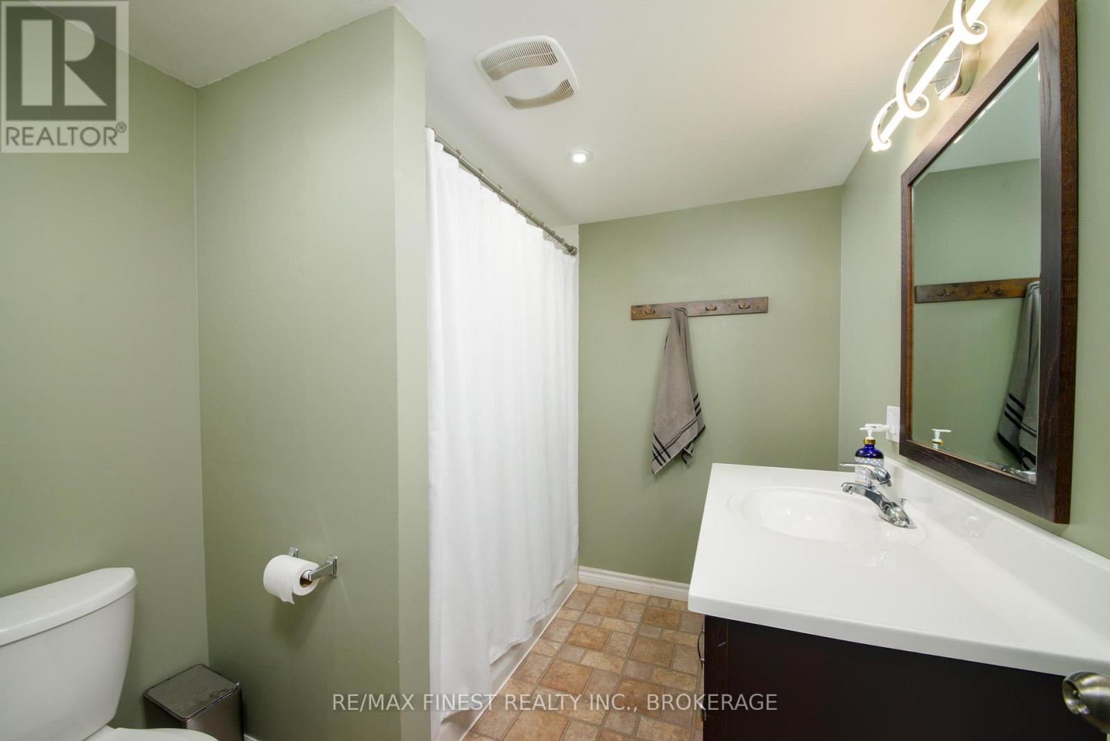 185 Mcdonalds Lane, Loyalist, Ontario  K0H 2S0 - Photo 22 - X13127368