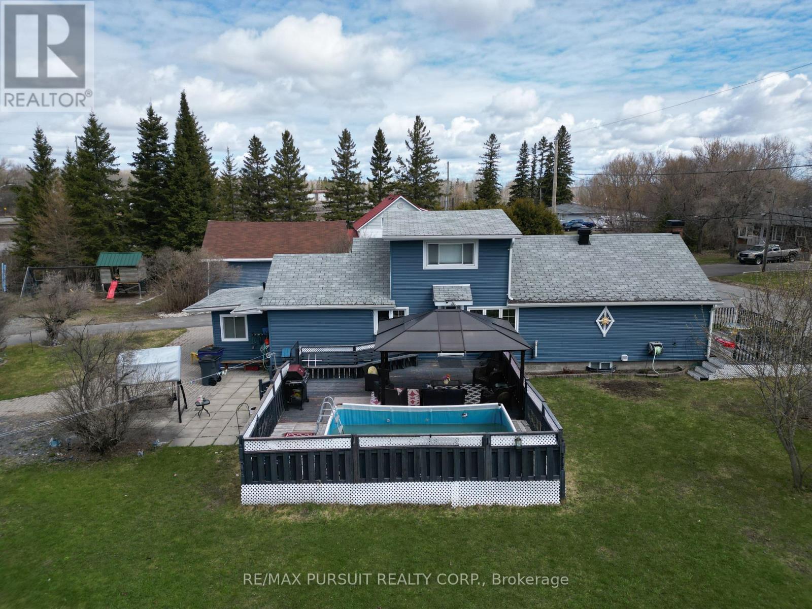 183 Station Street, Temiskaming Shores, Ontario  P0J 1R0 - Photo 2 - T13127528