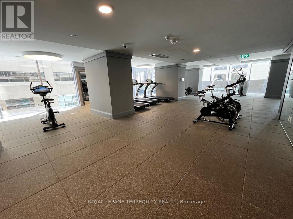 1609 - 188 Cumberland Street, Toronto, Ontario  M5R 0B6 - Photo 17 - C13127346