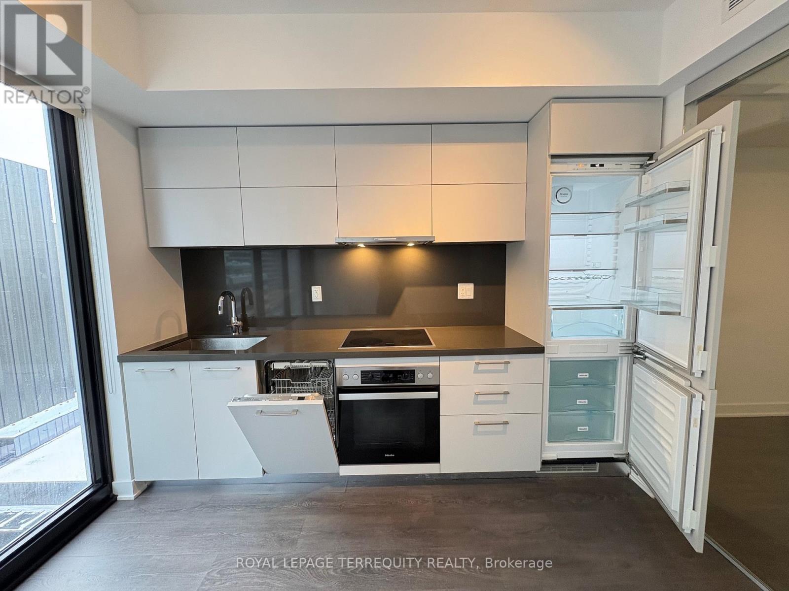 1609 - 188 Cumberland Street, Toronto, Ontario  M5R 0B6 - Photo 7 - C13127346