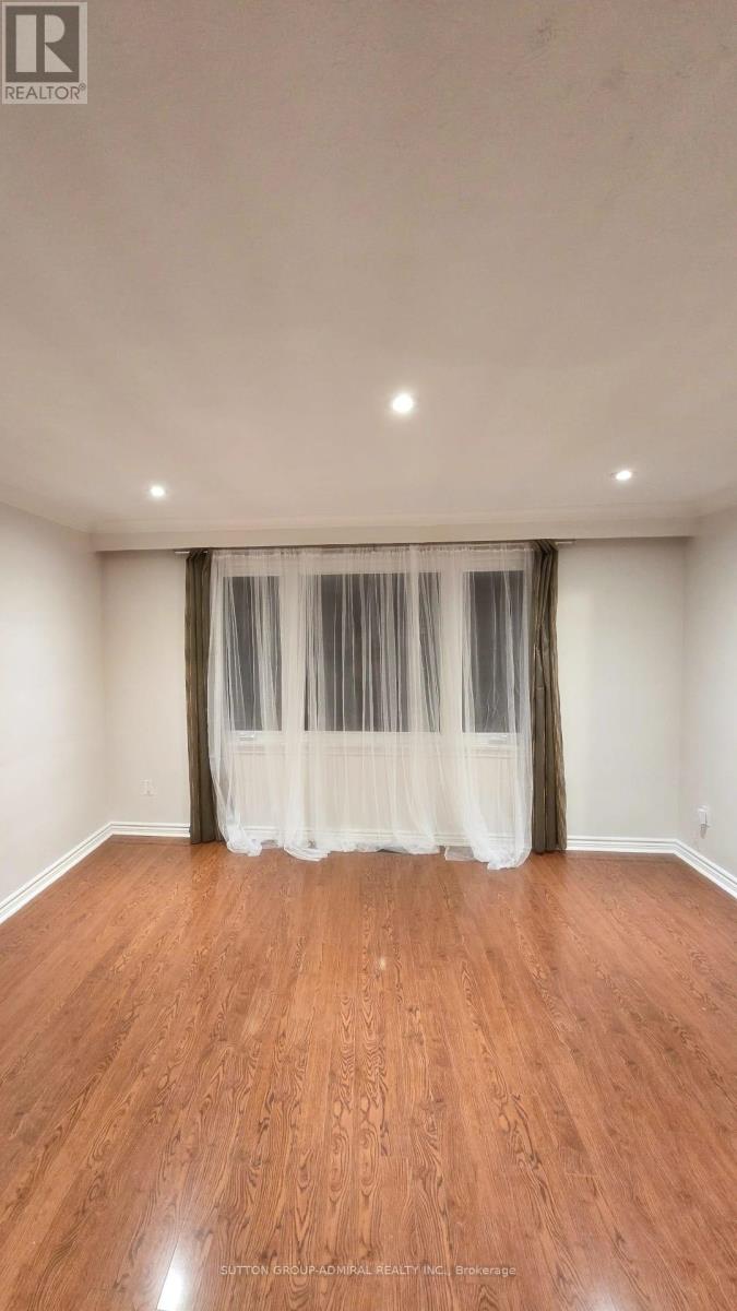 319 Patricia Avenue, Toronto, Ontario  M2R 2M6 - Photo 4 - C13127508