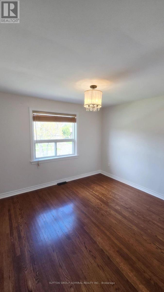 319 Patricia Avenue, Toronto, Ontario  M2R 2M6 - Photo 6 - C13127508