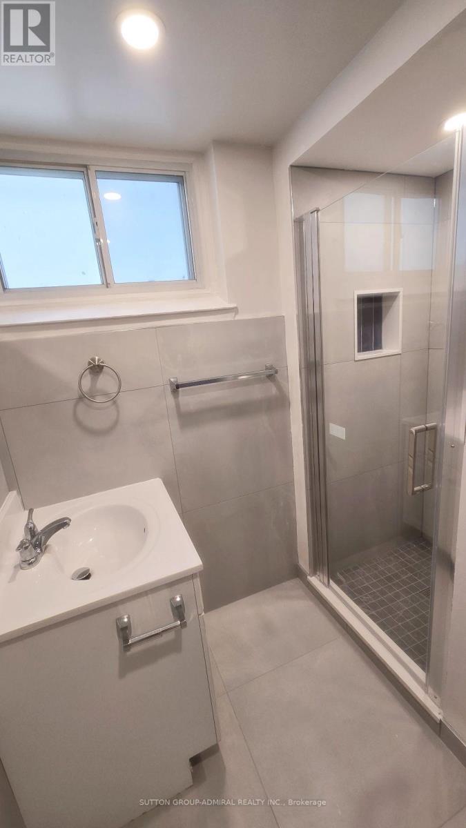 319 Patricia Avenue, Toronto, Ontario  M2R 2M6 - Photo 7 - C13127508