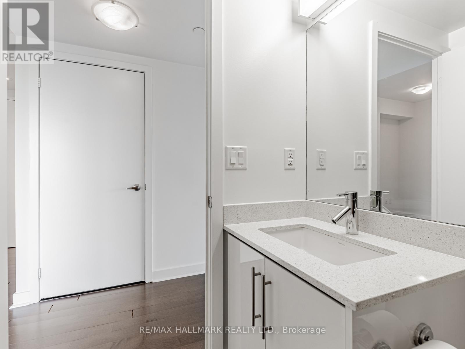 1702 - 58 Orchard View Boulevard, Toronto, Ontario  M4R 1B9 - Photo 17 - C13127574