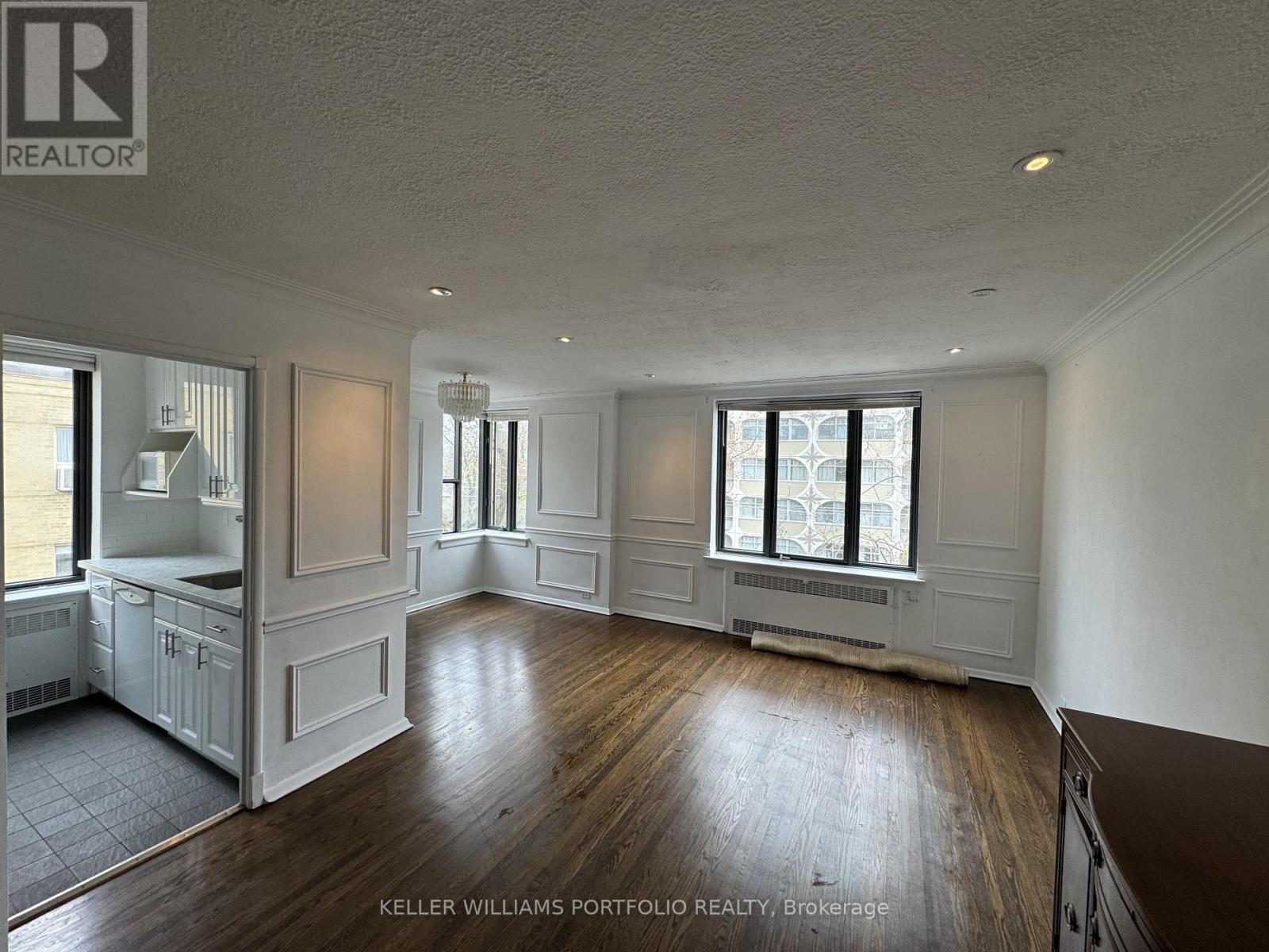 422 - 150 Farnham Avenue, Toronto, Ontario  M4V 1H5 - Photo 3 - C13127694