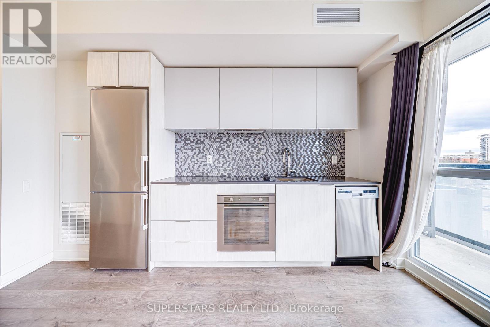 509 - 2 Sonic Way, Toronto, Ontario  M3C 0P2 - Photo 3 - C13127704