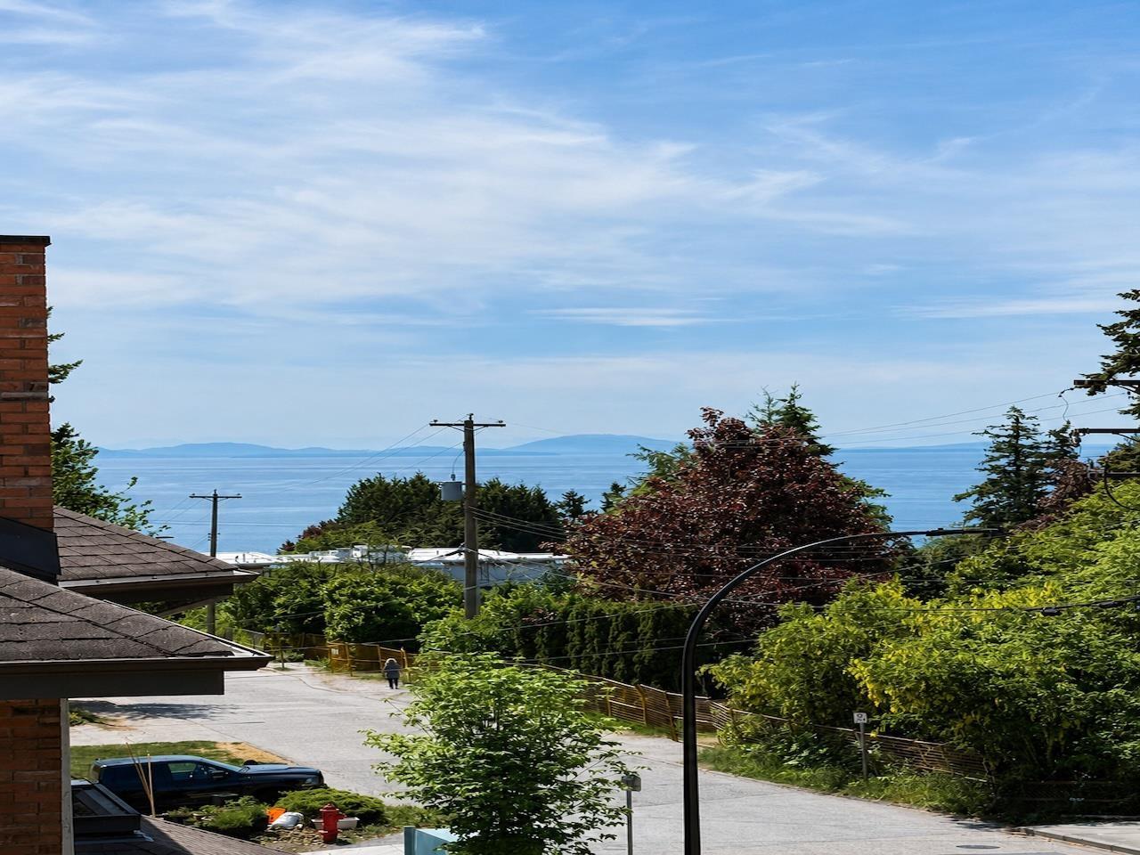 311 1520 Vidal Street, White Rock, British Columbia  V4B 3T7 - Photo 1 - R3122842