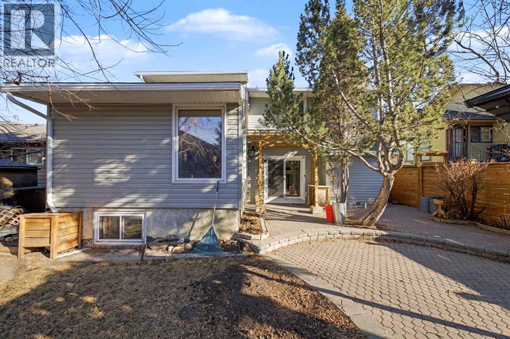 188 Bernard Drive NW, Calgary, Alberta  T3K 2B7 - Photo 36 - A2287043