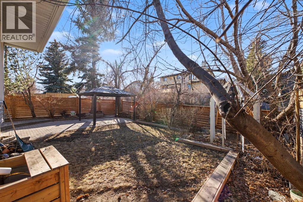 188 Bernard Drive NW, Calgary, Alberta  T3K 2B7 - Photo 35 - A2287043