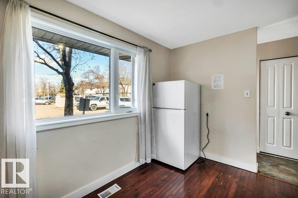 171 Royal Rd Nw, Edmonton, Alberta  T6J 2E7 - Photo 8 - E4487630