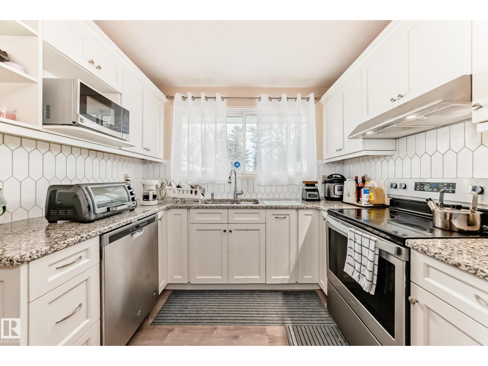 4151 122 St Nw, Edmonton, Alberta  T6J 1Z1 - Photo 3 - E4487633