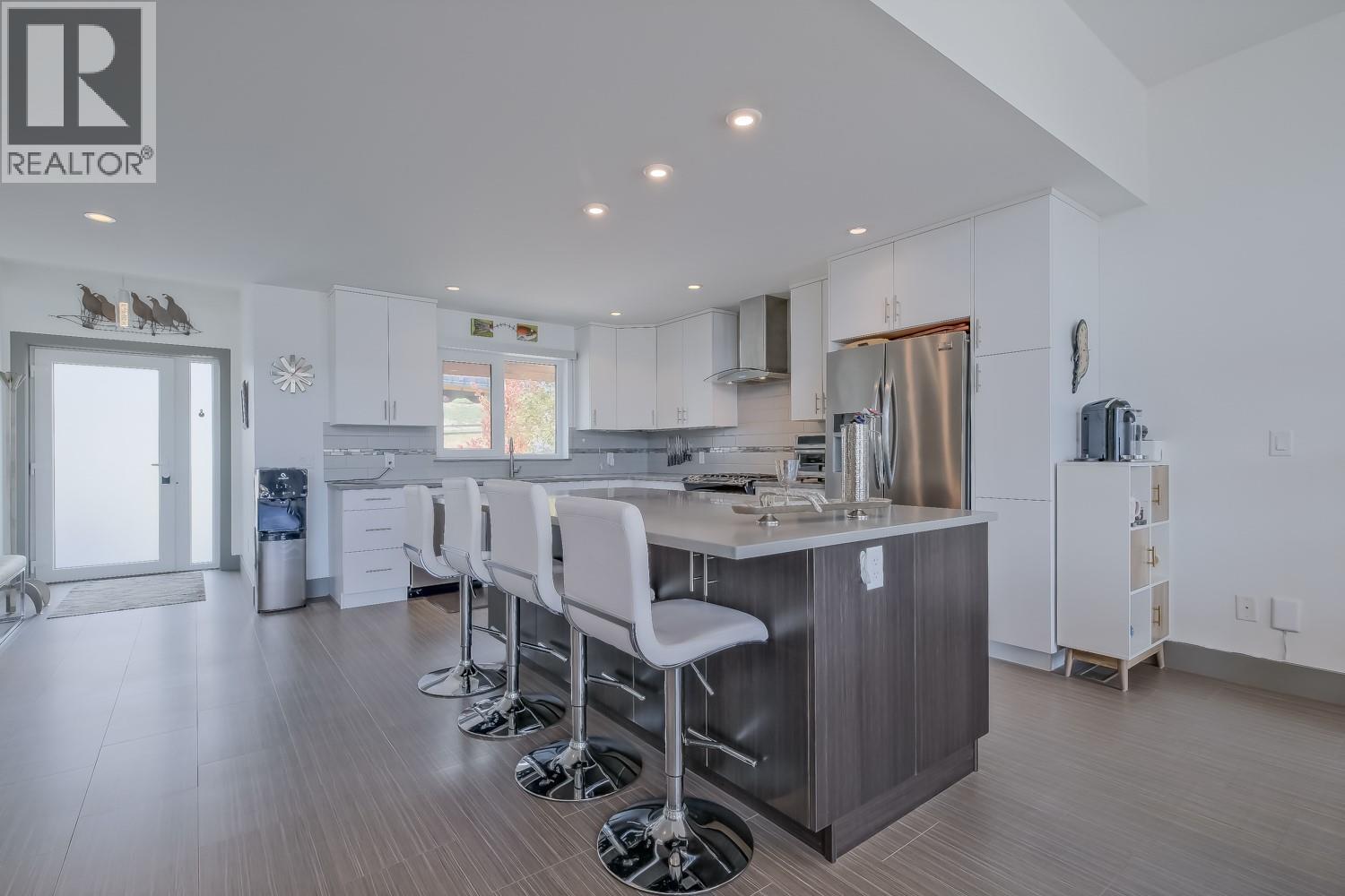 137 View Lane, Penticton, British Columbia  V2A 0A6 - Photo 8 - 10386938