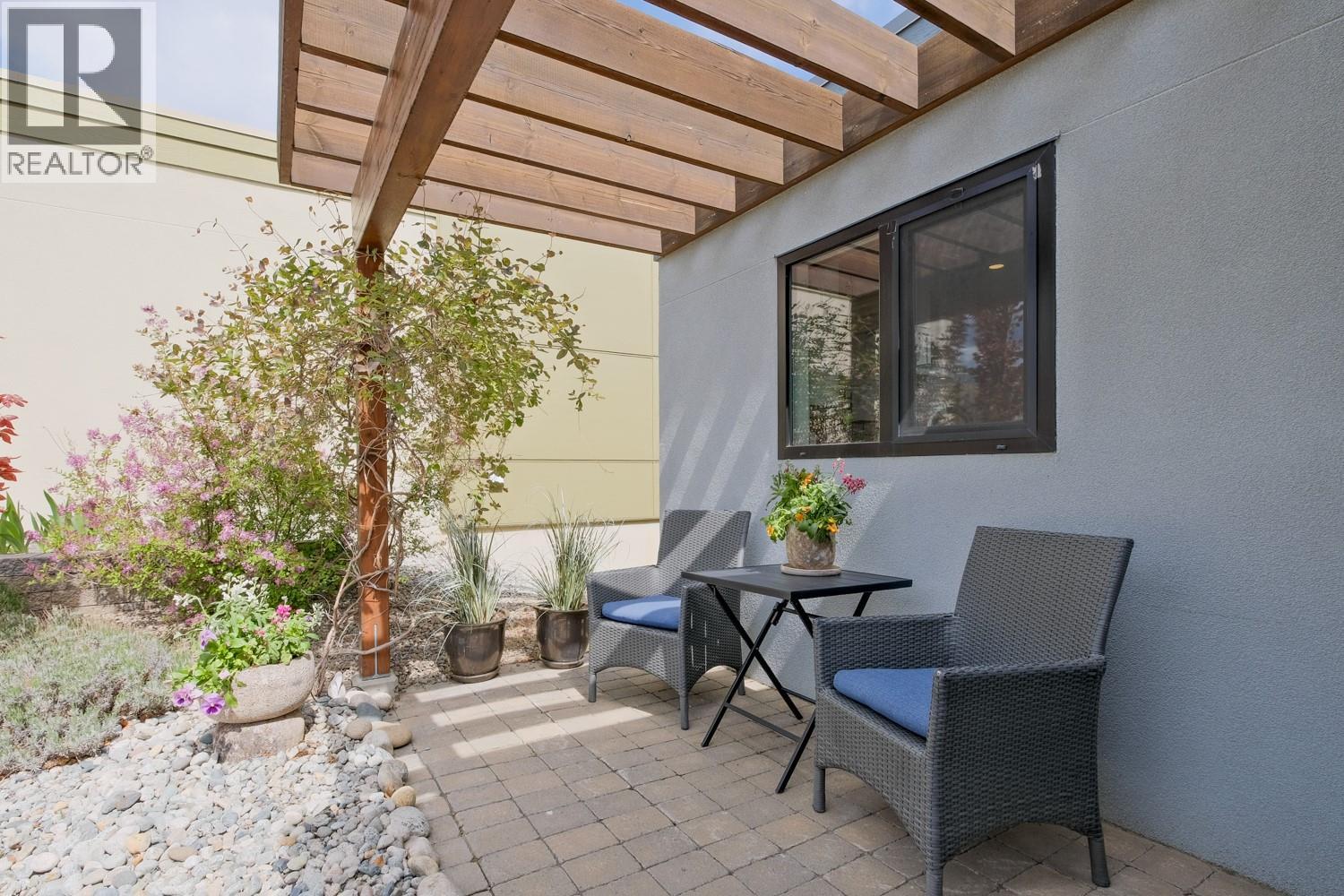 137 View Lane, Penticton, British Columbia  V2A 0A6 - Photo 3 - 10386938