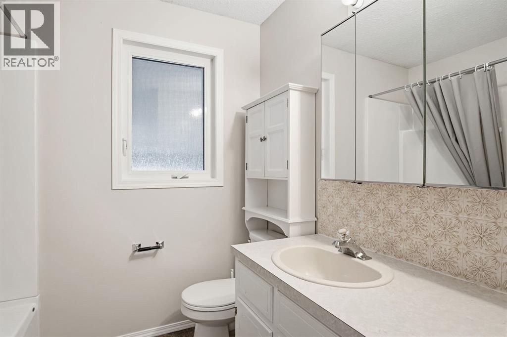 4525 Shannon Drive, Olds, Alberta  T4H 1C1 - Photo 17 - A2310244