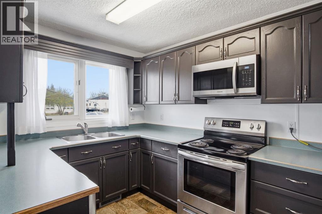 4525 Shannon Drive, Olds, Alberta  T4H 1C1 - Photo 9 - A2310244