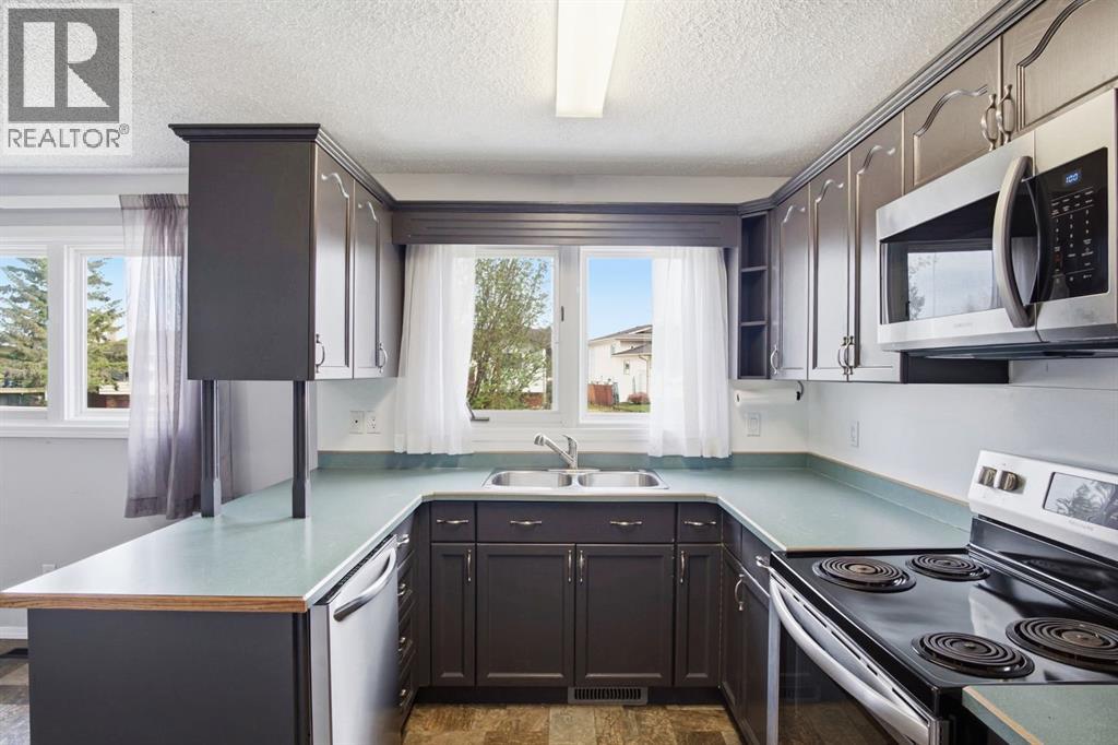 4525 Shannon Drive, Olds, Alberta  T4H 1C1 - Photo 7 - A2310244