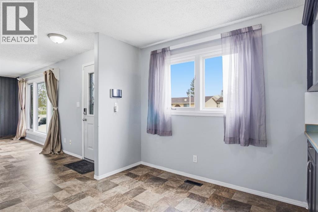 4525 Shannon Drive, Olds, Alberta  T4H 1C1 - Photo 11 - A2310244