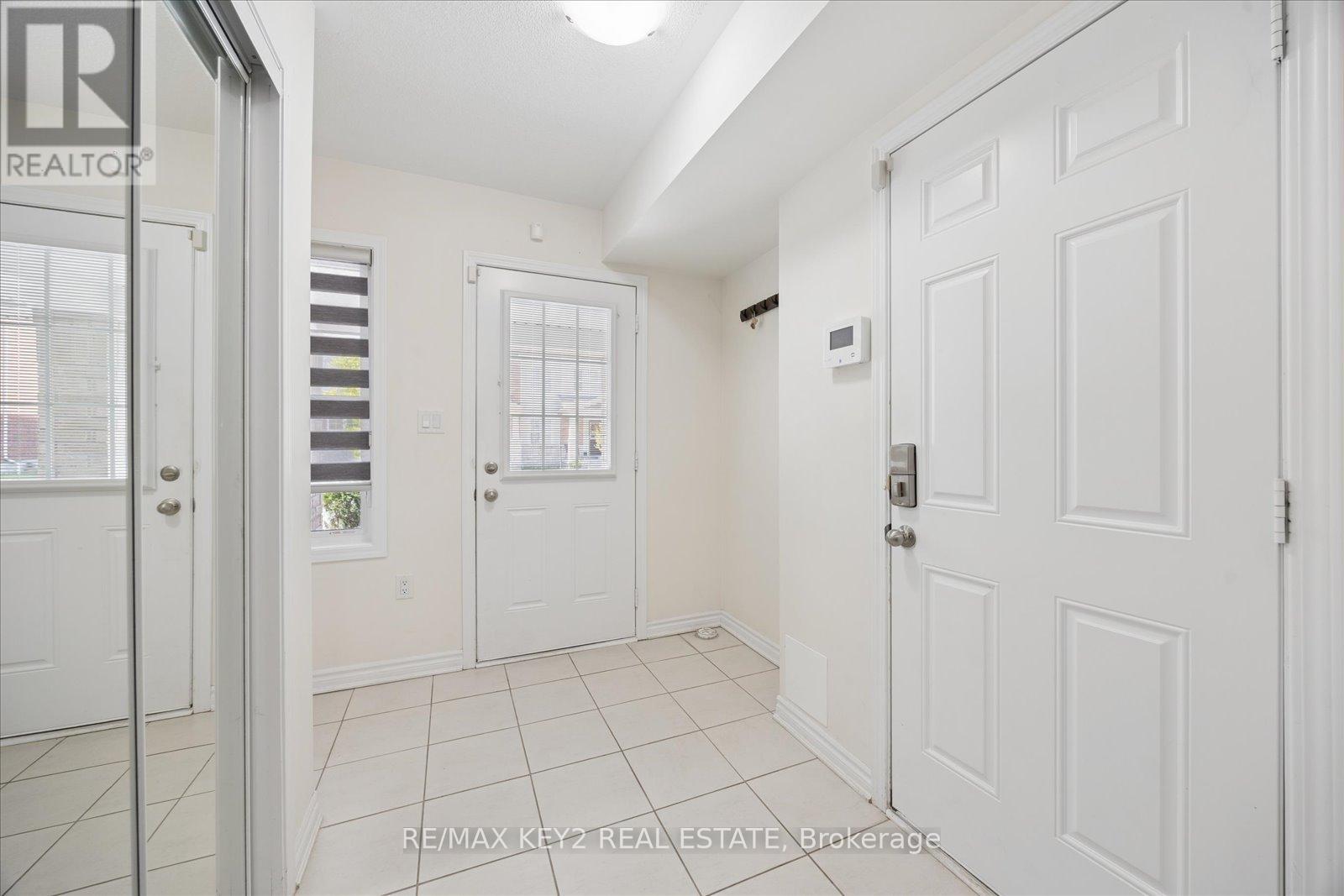 2417 Fall Harvest Crescent, Pickering, Ontario  L1X 0G1 - Photo 4 - E13127432