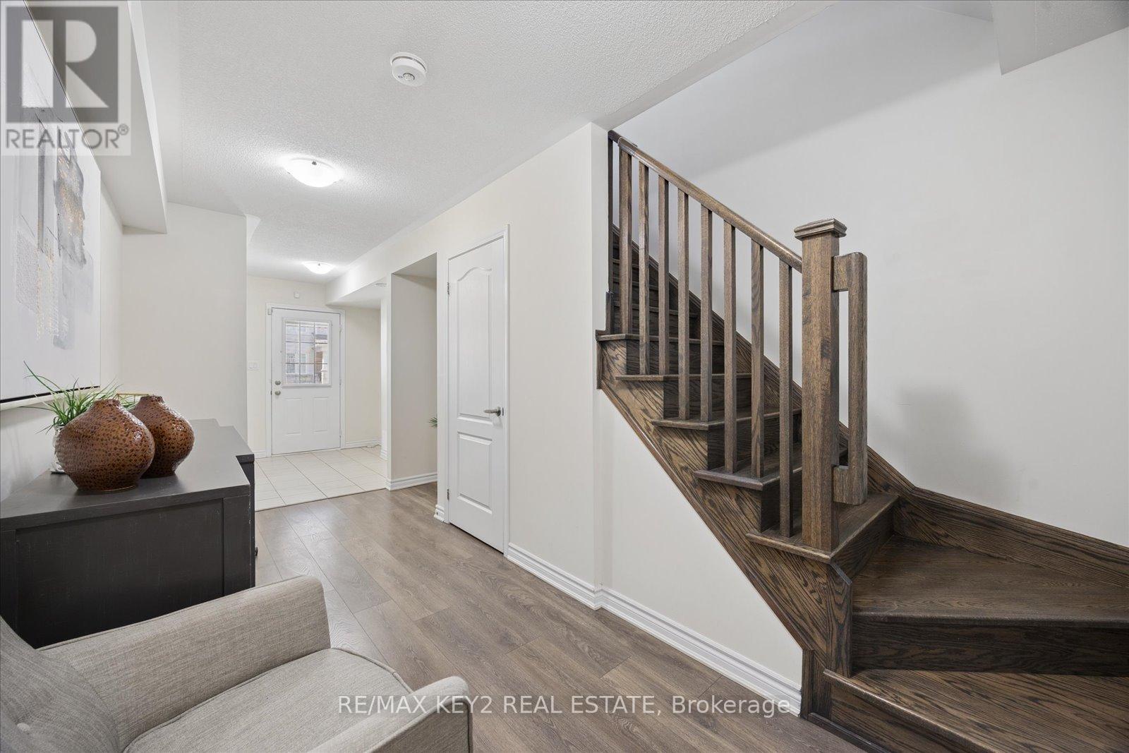 2417 Fall Harvest Crescent, Pickering, Ontario  L1X 0G1 - Photo 5 - E13127432