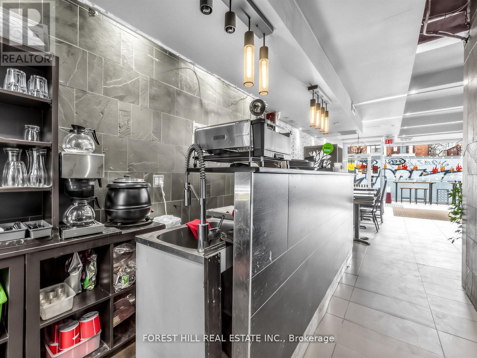 348 Broadview Avenue, Toronto, Ontario  M4M 2H1 - Photo 15 - E13127570
