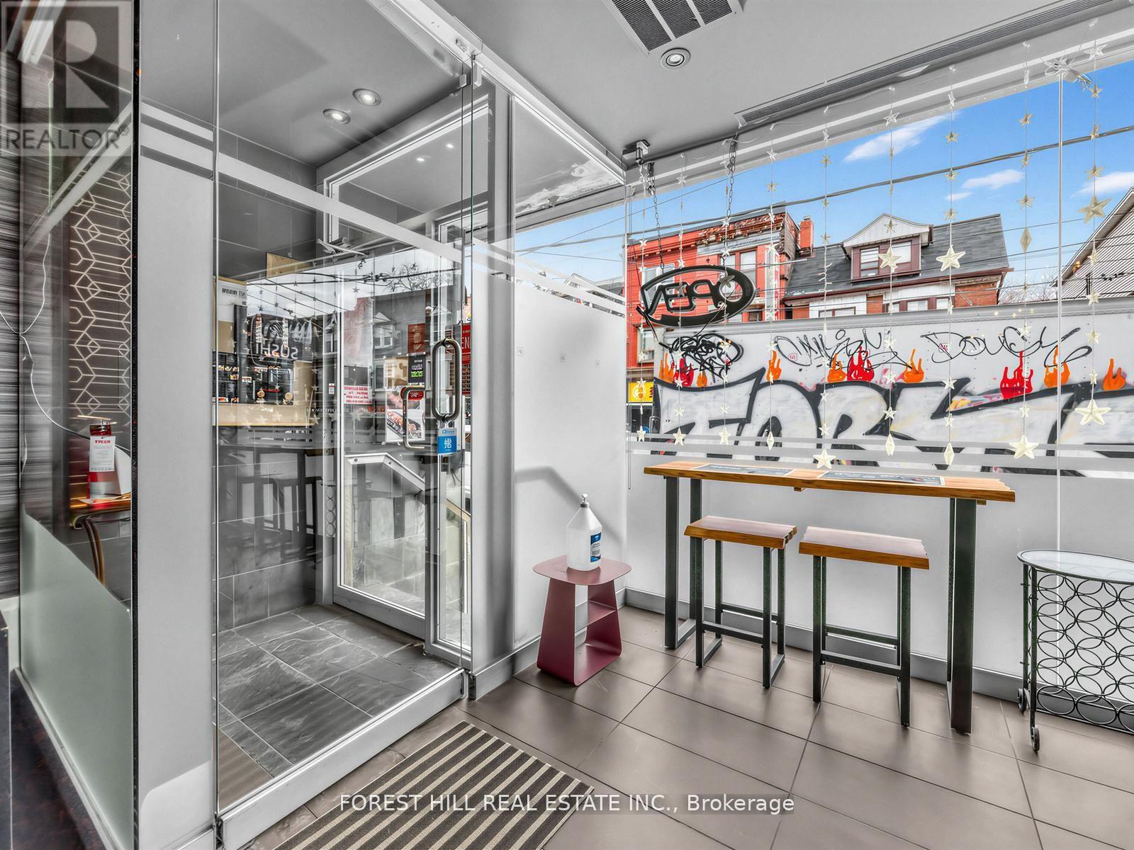 348 Broadview Avenue, Toronto, Ontario  M4M 2H1 - Photo 6 - E13127570