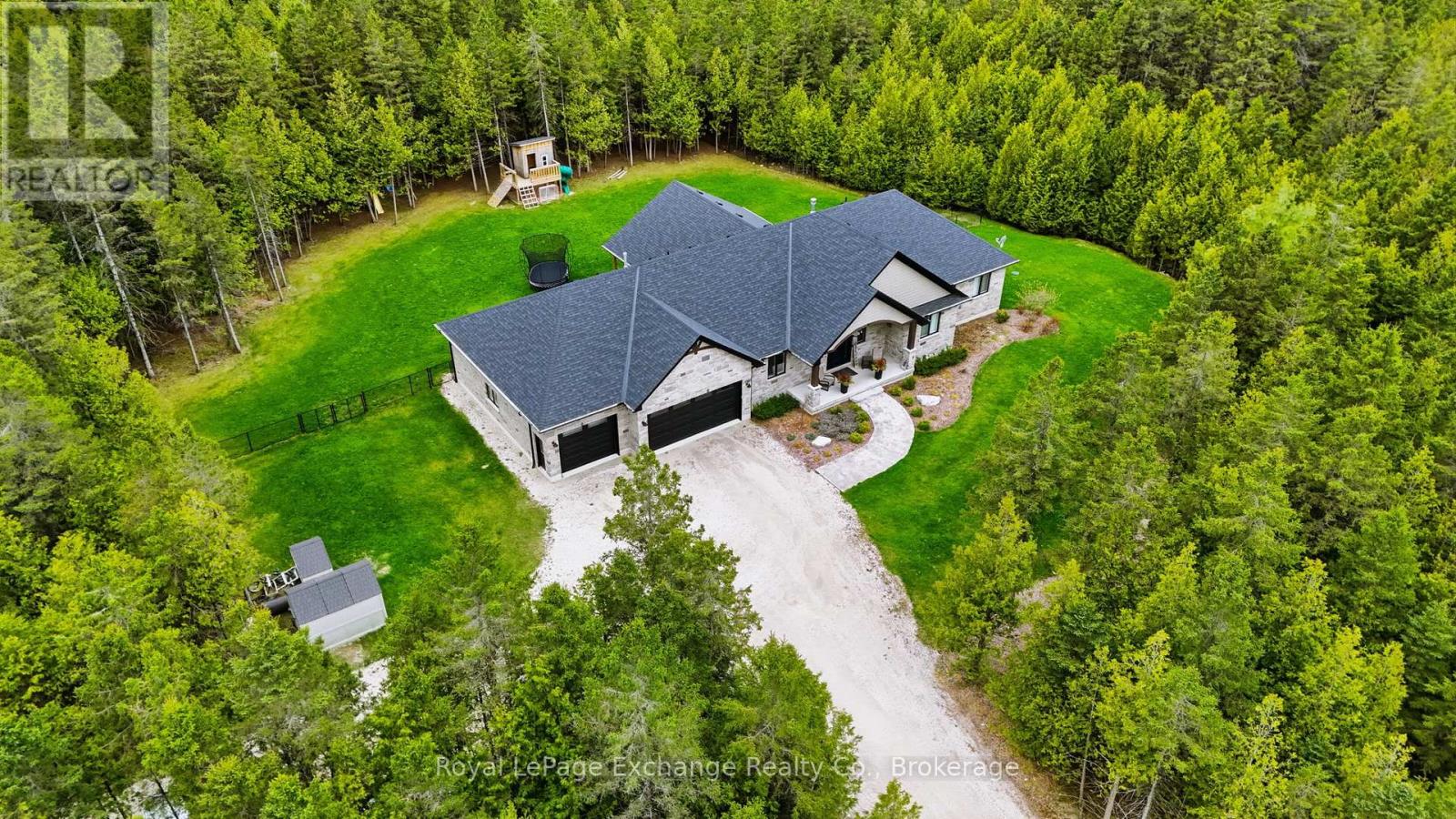 185 Louise Creek Crescent, West Grey, Ontario  N0G 1S0 - Photo 47 - X12874308