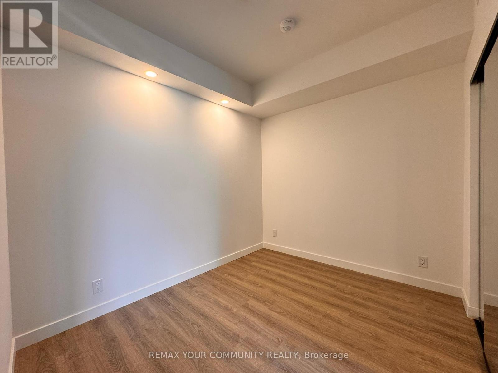 323 - 1050 Eastern Avenue, Toronto, Ontario  M4L 0B7 - Photo 6 - E13105018