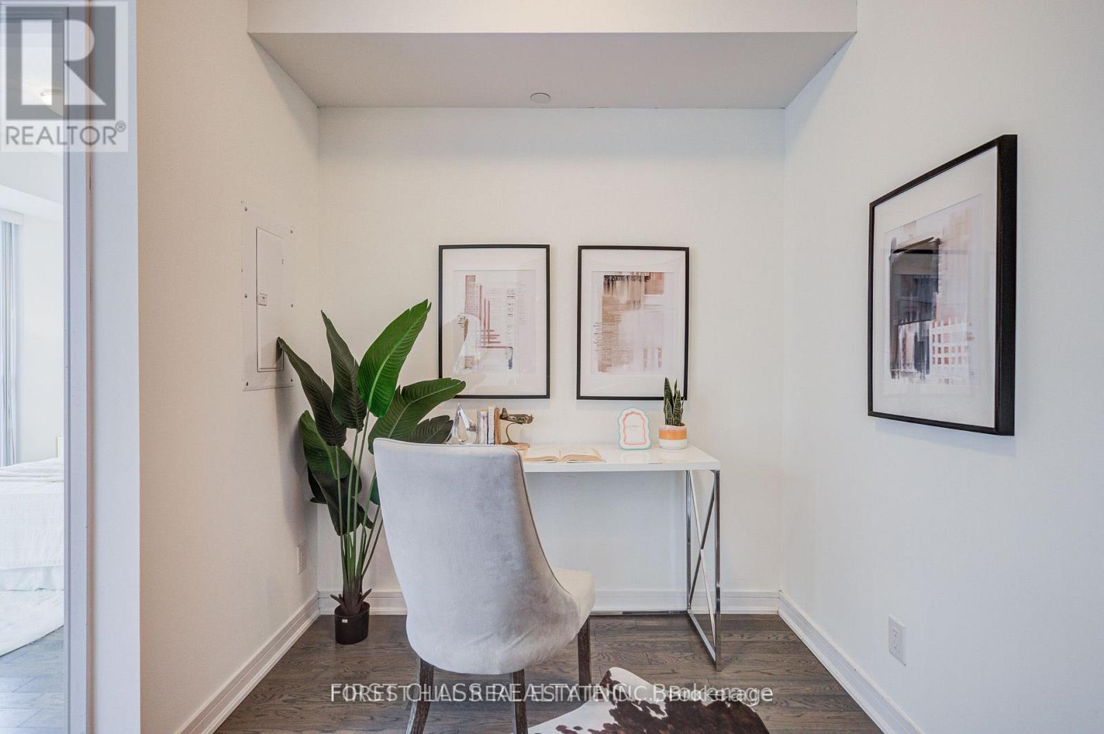 911 - 9201 Yonge Street, Richmond Hill, Ontario  L4C 6Z2 - Photo 8 - N13127416