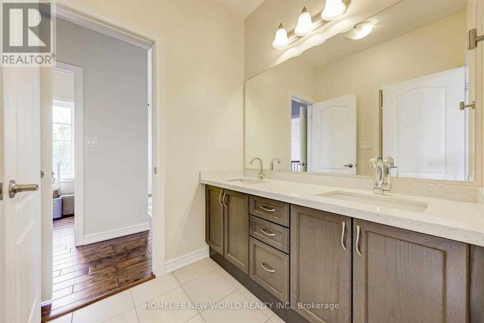 48 Roy Harper Avenue, Aurora, Ontario  L4G 0V4 - Photo 25 - N13127526