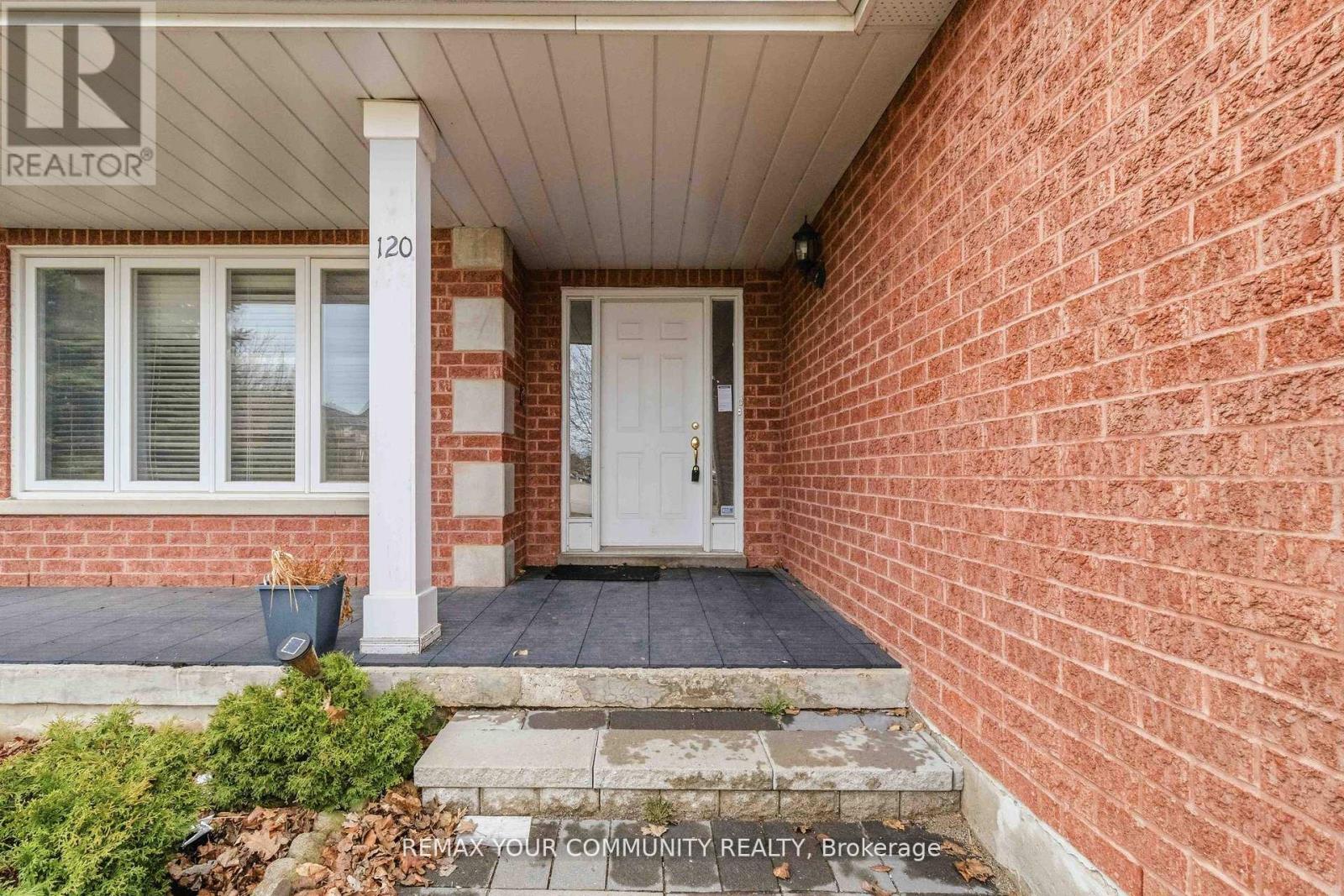 120 Shaftsbury Avenue, Richmond Hill, Ontario  L4C 0G6 - Photo 2 - N13127554