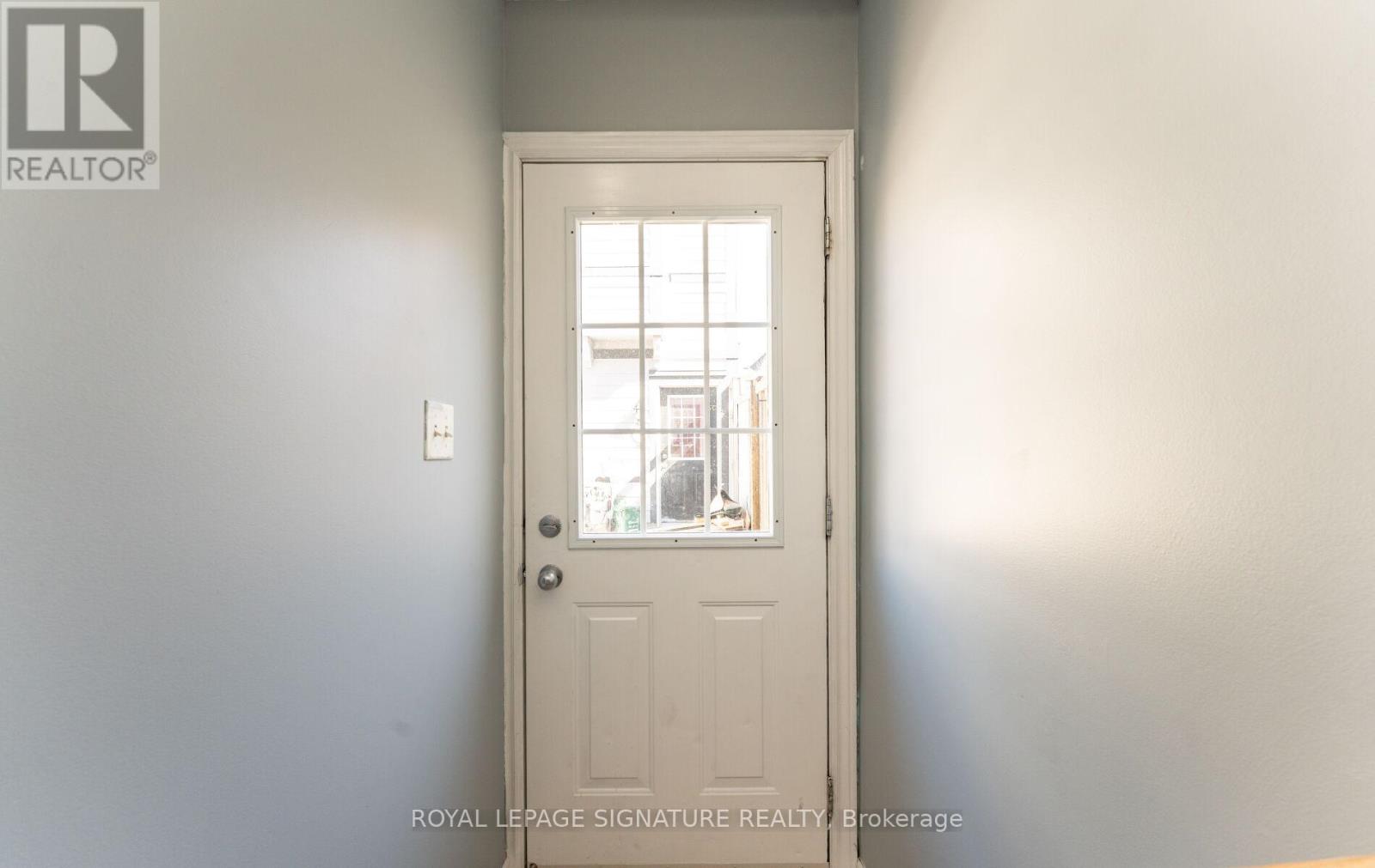 Coach/lane House - 6 Innisvale Drive, Markham, Ontario  L6B 1G3 - Photo 16 - N13127596