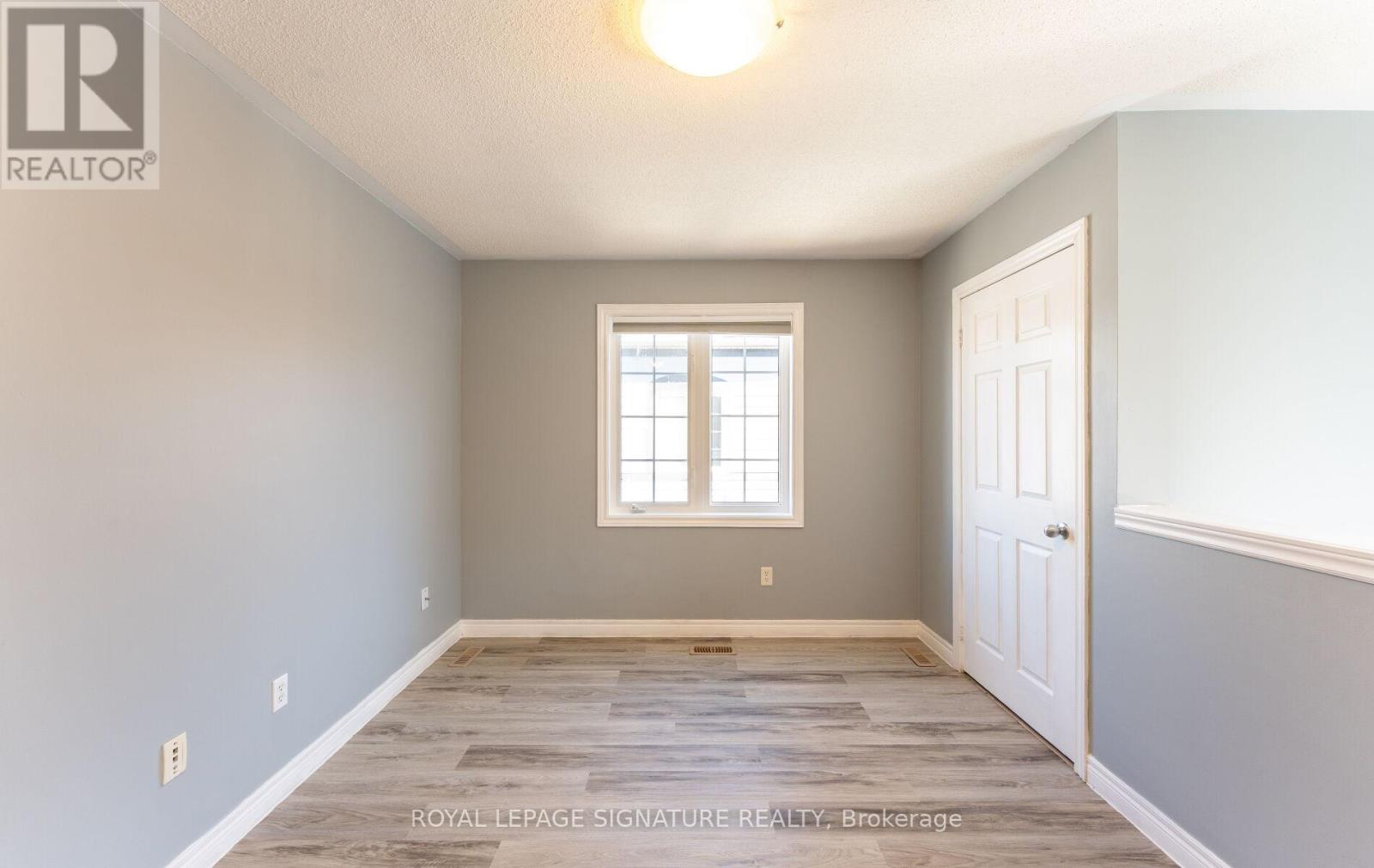 Coach/lane House - 6 Innisvale Drive, Markham, Ontario  L6B 1G3 - Photo 5 - N13127596