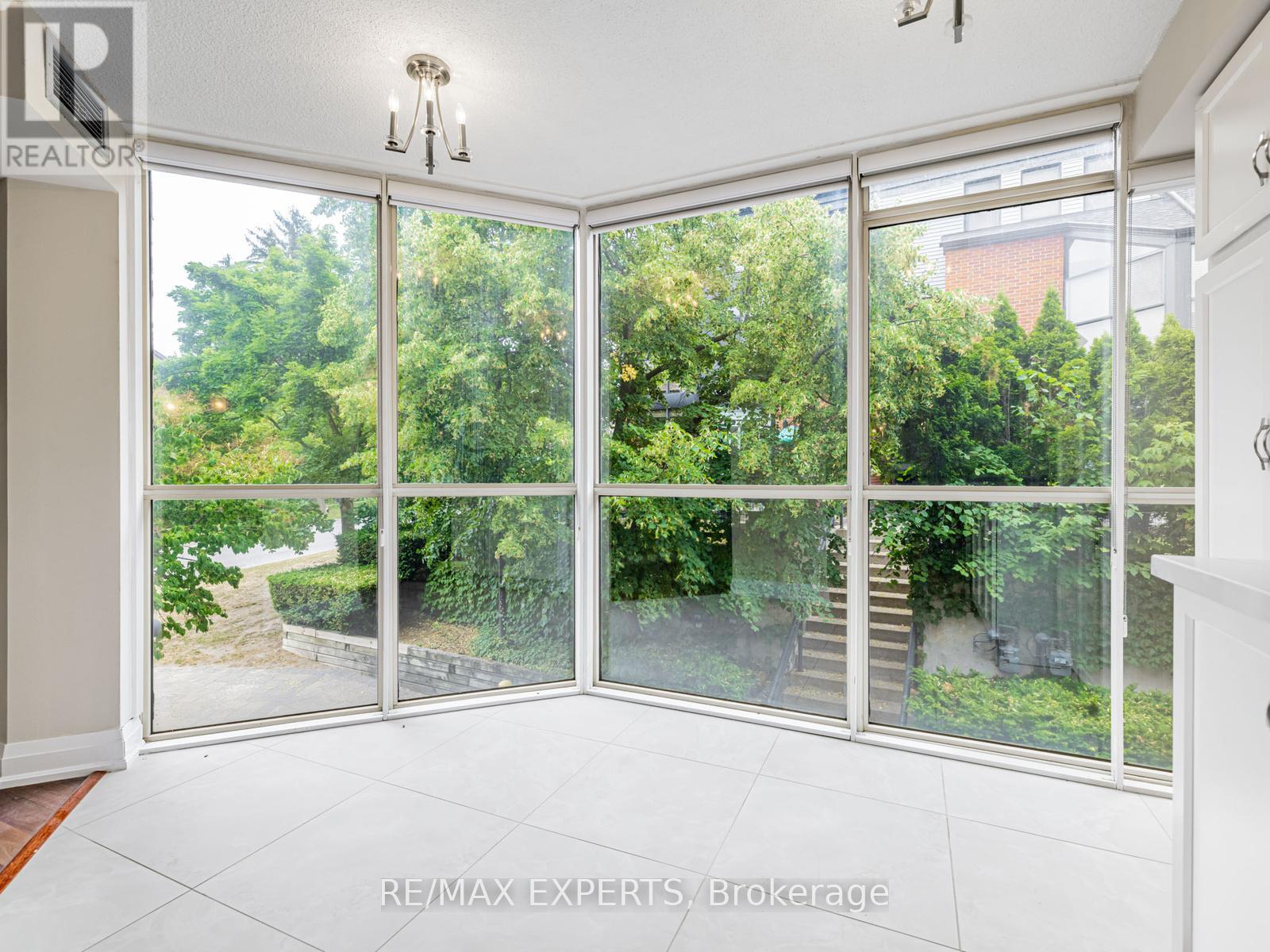 215 - 100 Arbors Lane, Vaughan, Ontario  L4L 7G4 - Photo 11 - N13127684