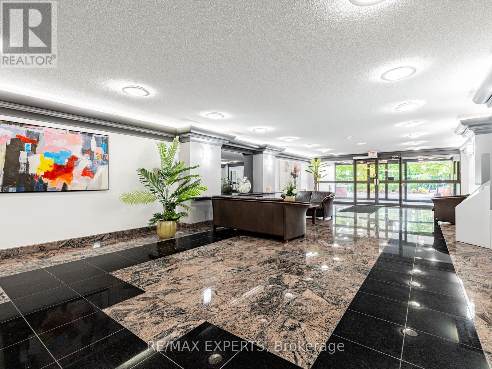 215 - 100 Arbors Lane, Vaughan, Ontario  L4L 7G4 - Photo 2 - N13127684