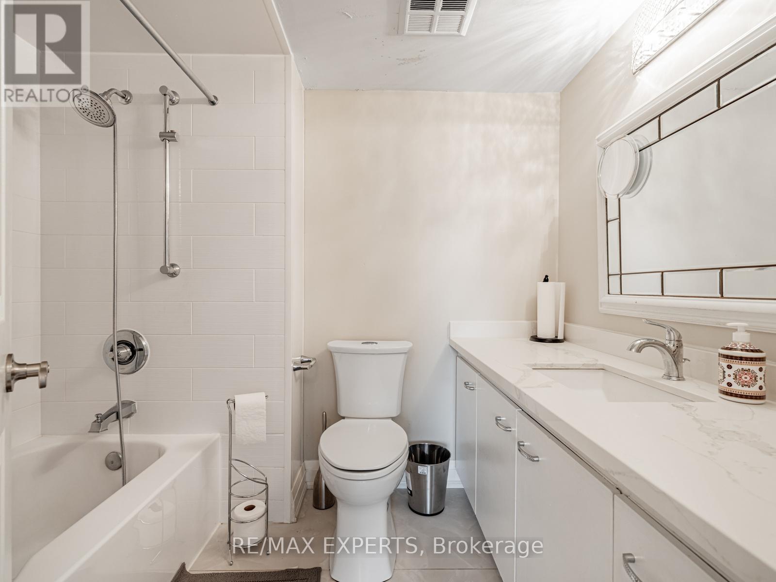 215 - 100 Arbors Lane, Vaughan, Ontario  L4L 7G4 - Photo 26 - N13127684