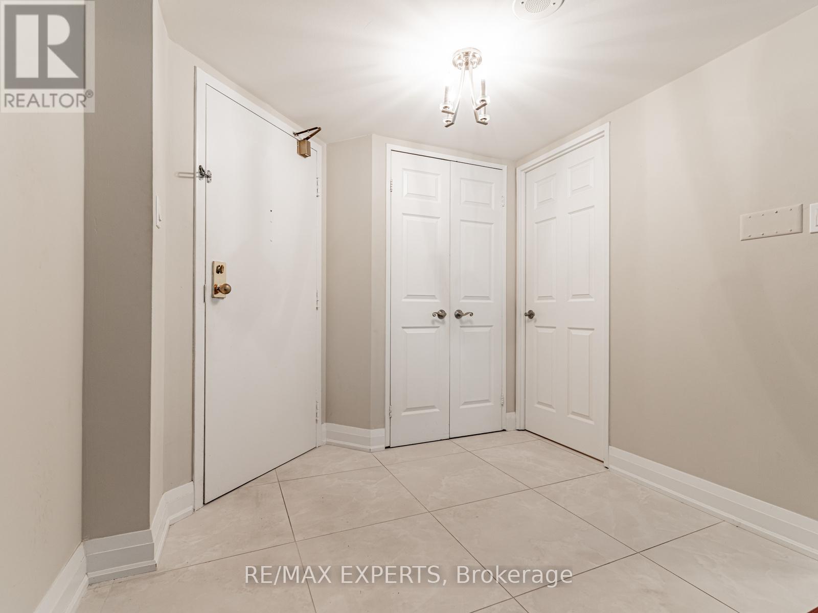 215 - 100 Arbors Lane, Vaughan, Ontario  L4L 7G4 - Photo 3 - N13127684